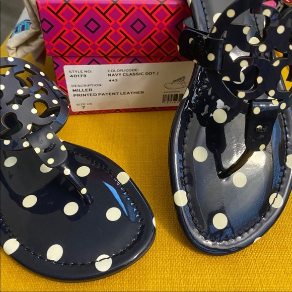 NIB Tory Burch miller navy polka dot 7 - Picture 3 of 4